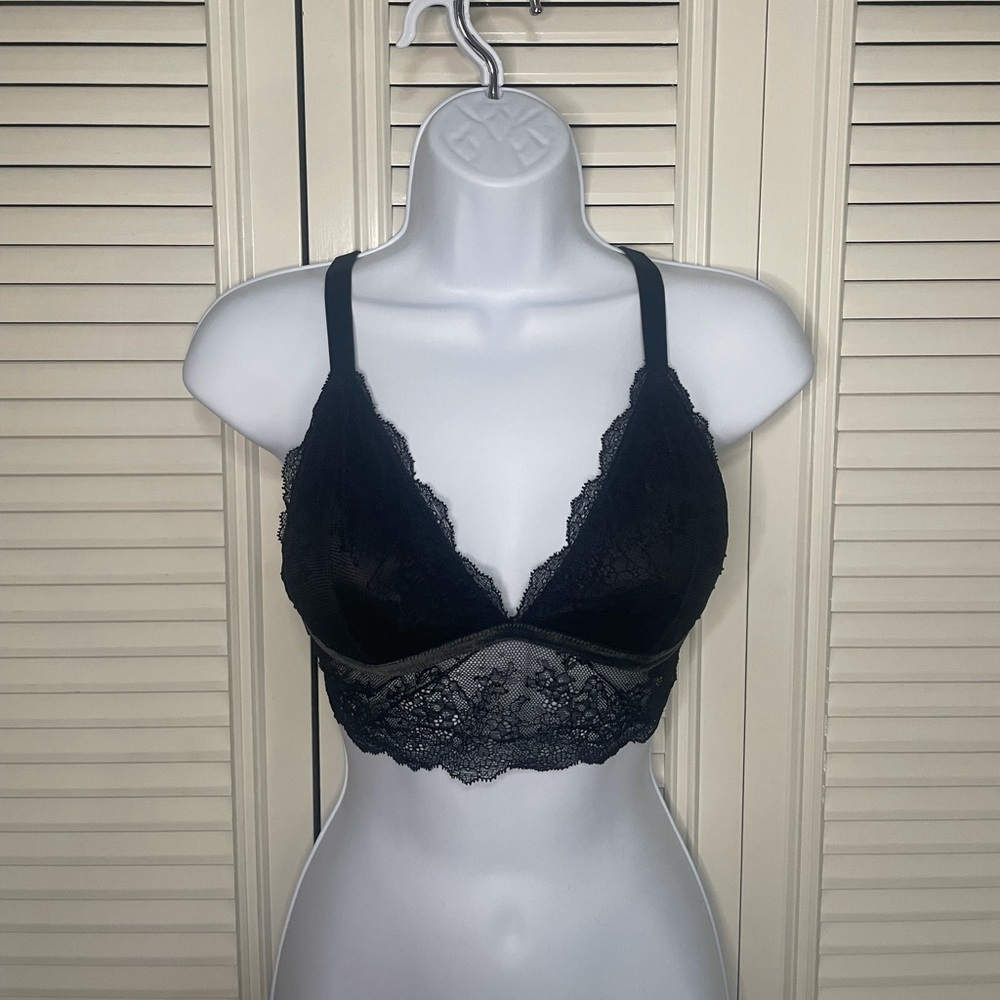 Victoria’s Secret classic black lace bralette size large